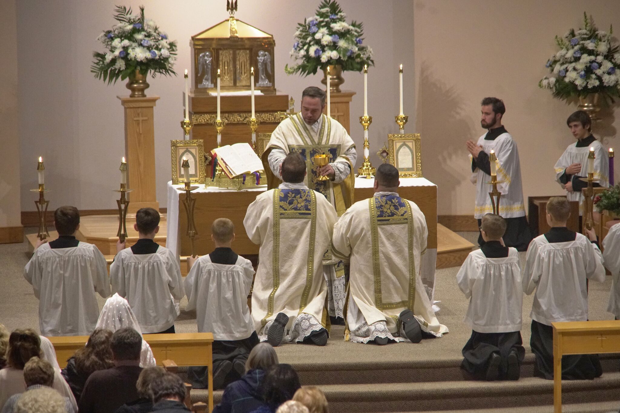 Traditional Latin Mass – St Dominic's Parish Church – Diocesan Shrine ...